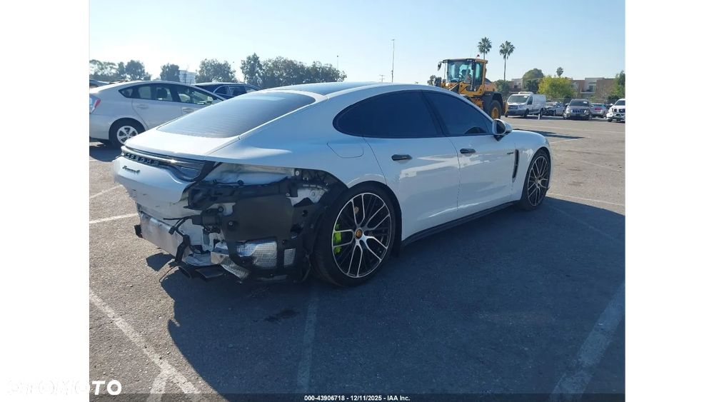 Porsche Panamera - 6