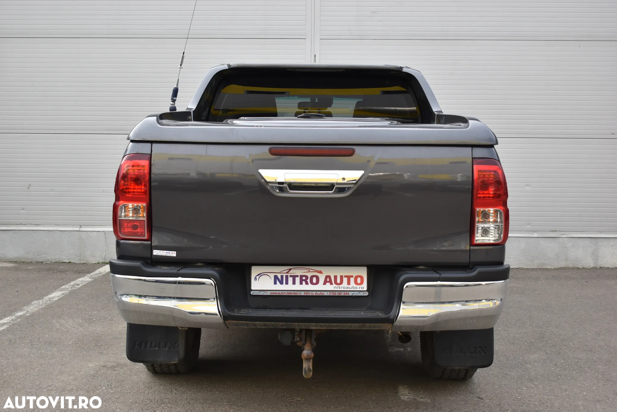 Toyota Hilux - 5