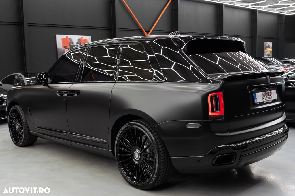 Rolls-Royce Cullinan Standard - 29