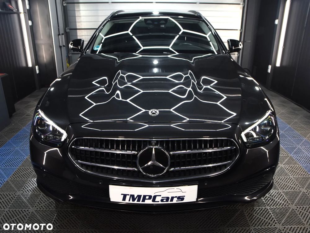 Mercedes-Benz Klasa E 300 de 4Matic 9G-TRONIC - 27
