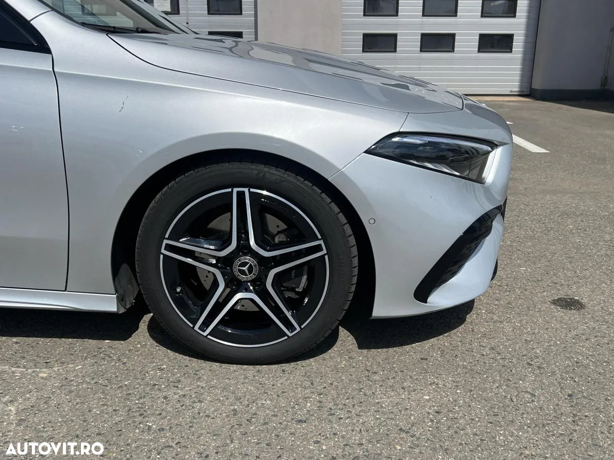 Mercedes-Benz A 220 4MATIC Sedan Aut. - 16