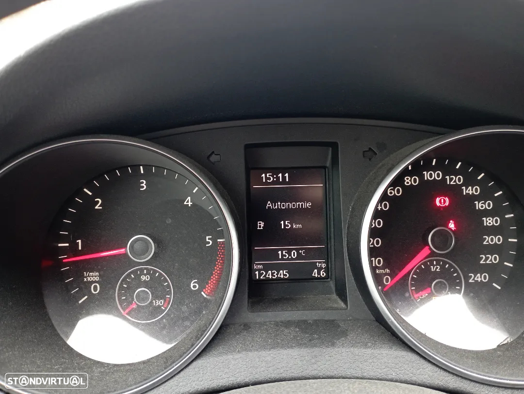 VW Golf VI 1.6 Tdi 2010 para peças - 10
