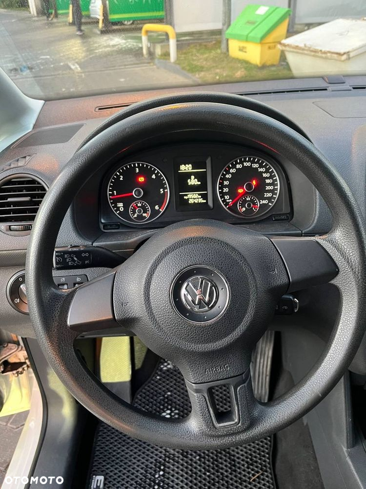 Volkswagen Caddy - 11