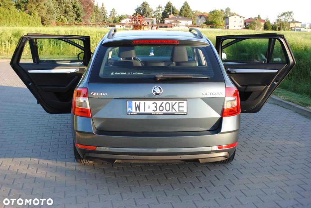 Skoda Octavia 1.5 TSI ACT Style DSG - 23