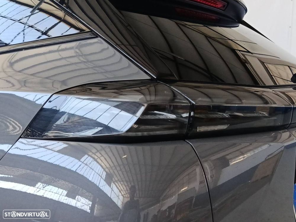 Peugeot 2008 1.2 PureTech GT EAT8 - 26