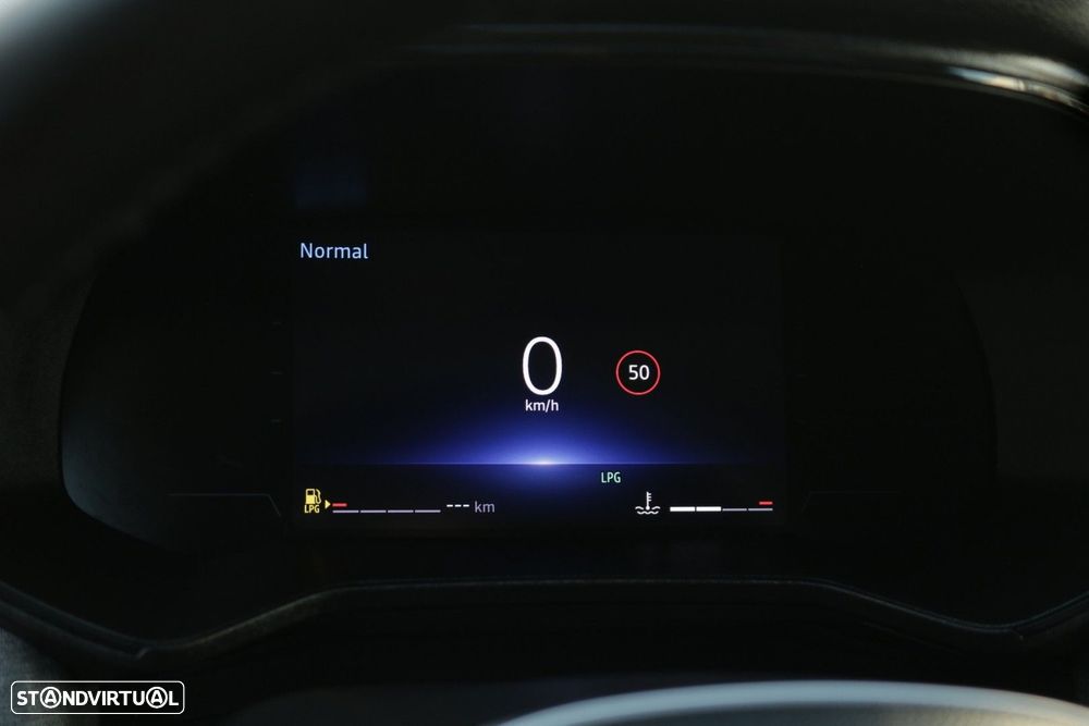 Renault Clio 1.0 TCe Evolution Bi-Fuel - 36