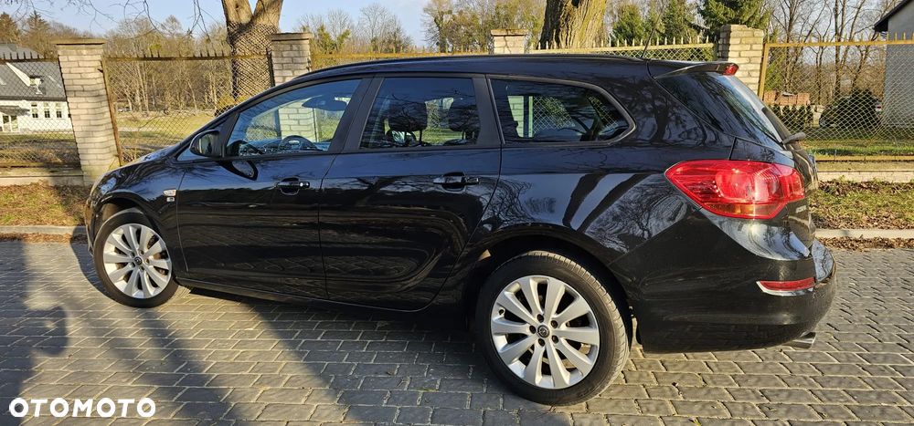 Opel Astra 1.4 Turbo 150 Jahre - 32