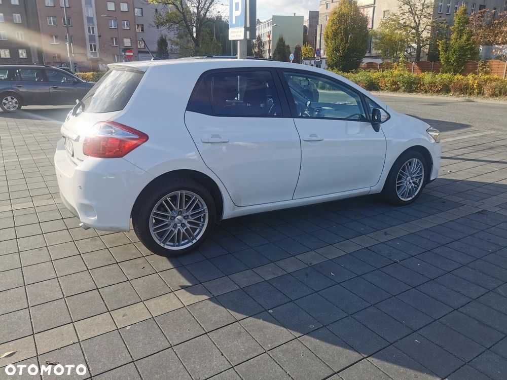 Toyota Auris 1.6 Valvematic Life - 1