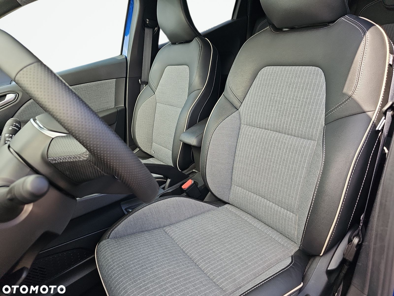 Renault Clio - 12