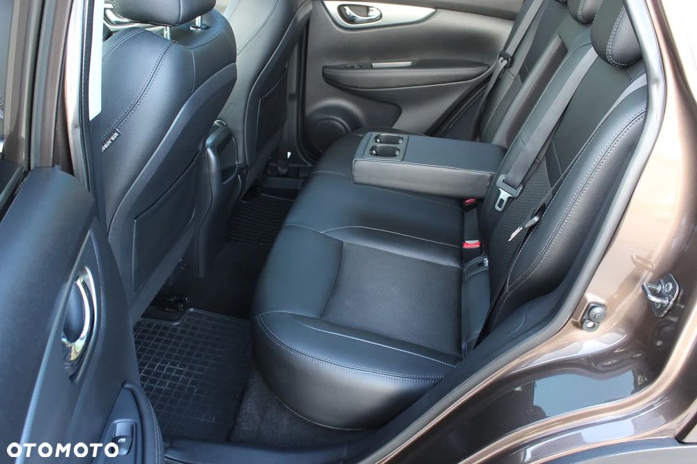 Nissan Qashqai 1.6 DIG-T TEKNA+ - 29