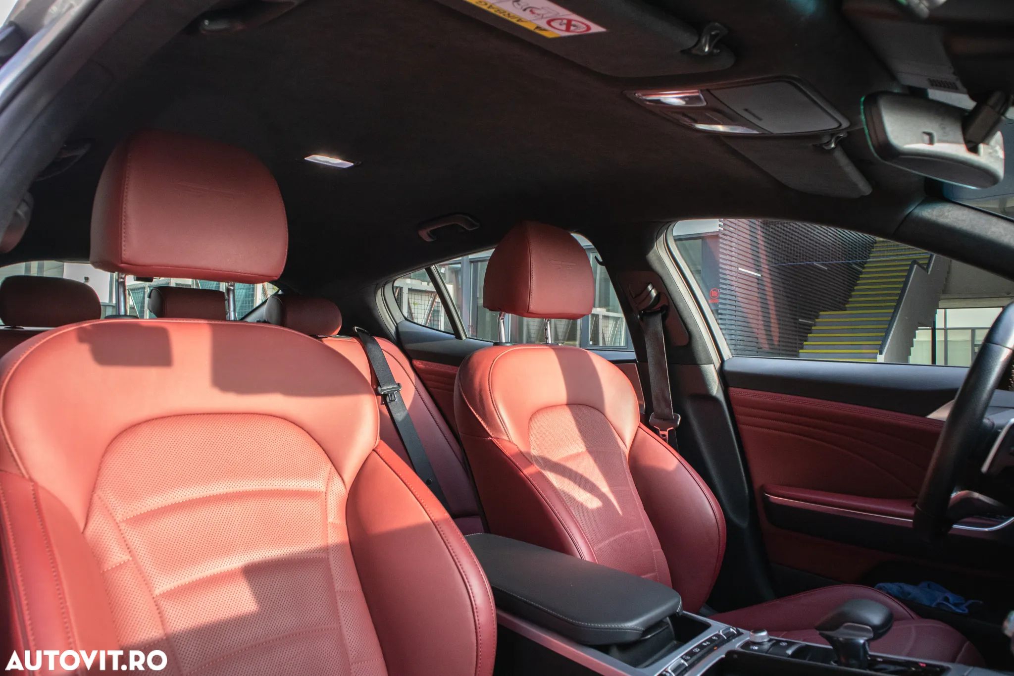Kia Stinger 3.3 T-GDI 8AT AWD GT - 11
