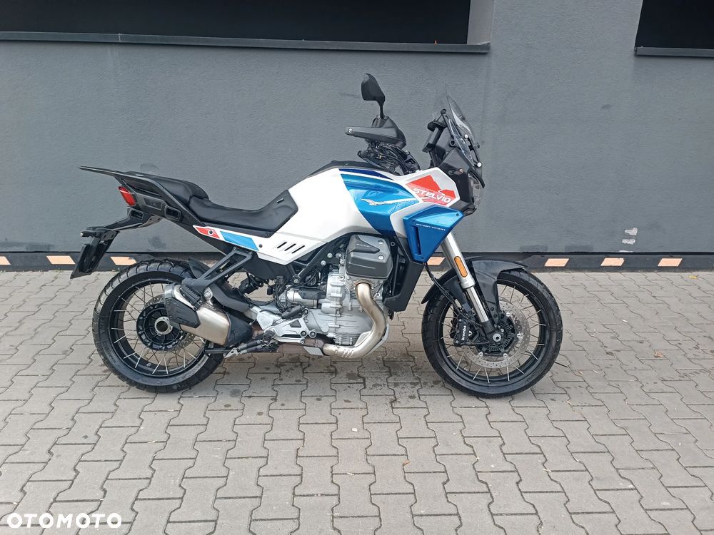 Moto Guzzi Stelvio - 1