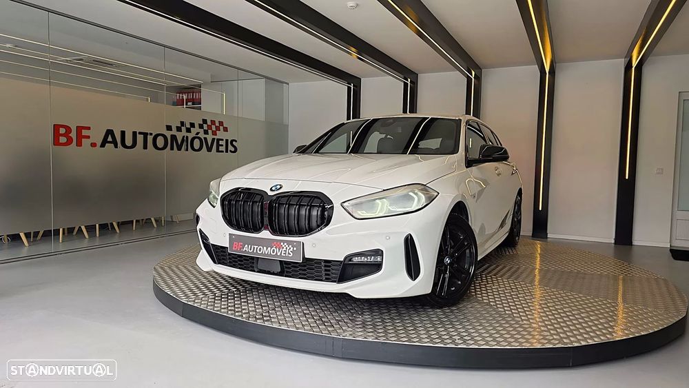 BMW 116 d Pack M - 1