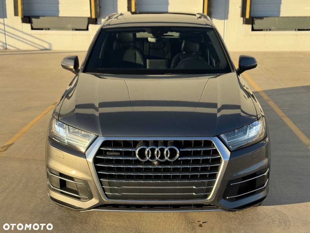 Audi Q7 3.0 TFSI Quattro Tiptr - 6