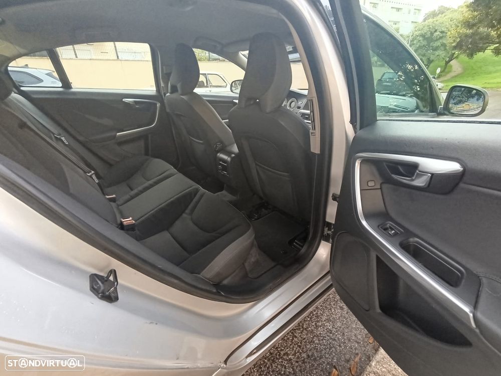 Volvo S60 2.0 D4 Momentum Start/Stop - 21