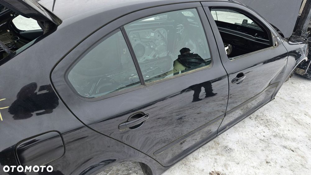 ćwiartka błotnik prawy tył sedan hb octavia ii 04-12 - 2