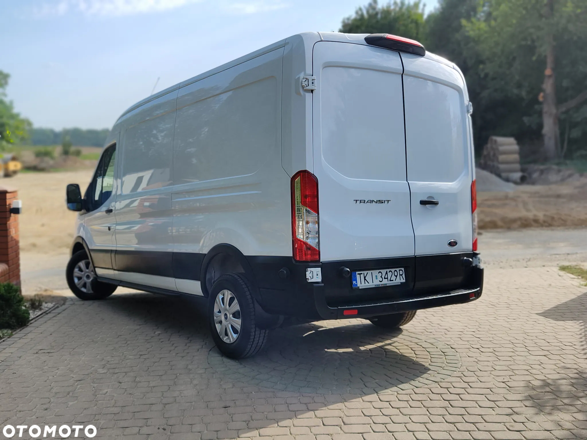 Ford Transit - 10