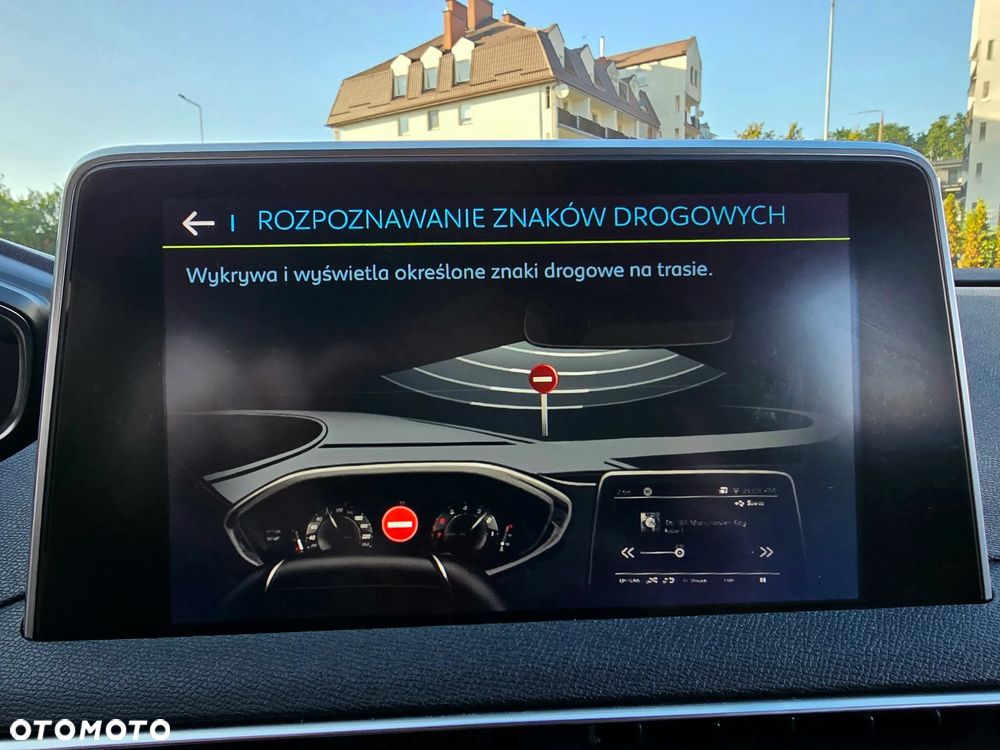 Peugeot 3008 1.6 PureTech HYbrid4 GT Line S&S EAT8 - 35