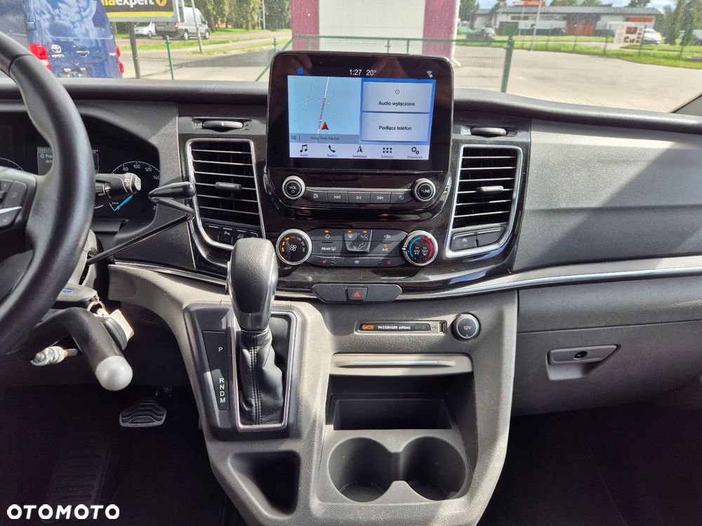 Ford Tourneo Custom - 9