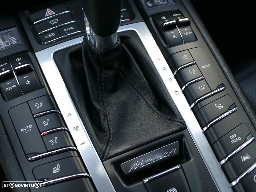 Porsche Macan S - 25