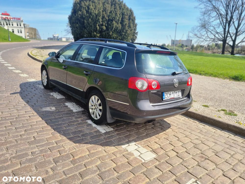 Volkswagen Passat - 6