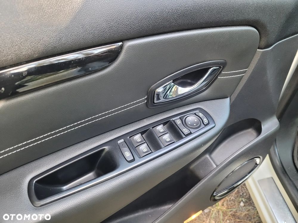 Renault Scenic 1.6 dCi Energy Bose Edition - 18