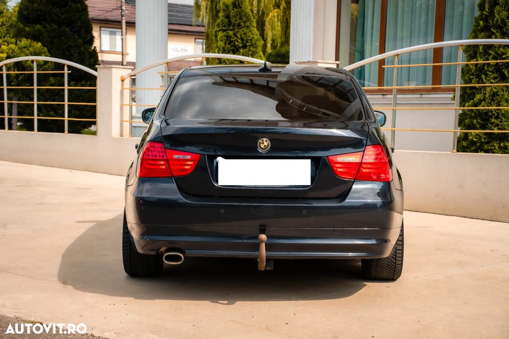 BMW Seria 3 320d DPF Aut. - 5