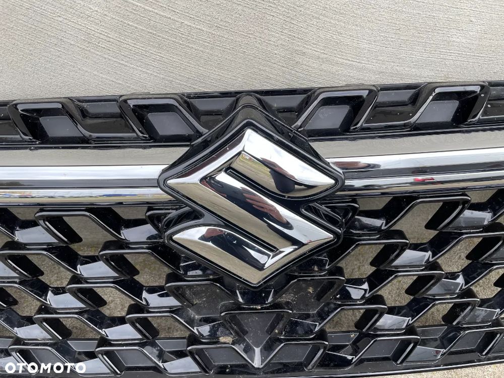 ATRAPA SUZUKI SX4 S-CROSS  2020-- - 4