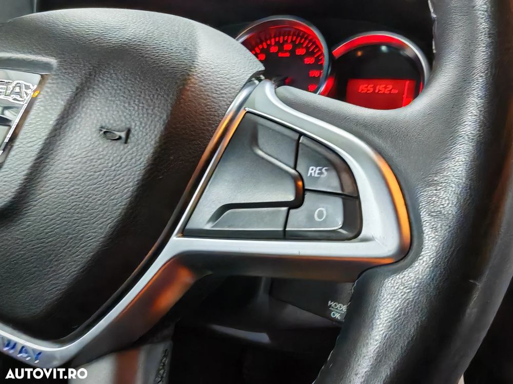 Dacia Lodgy 1.5 dCi Stepway - 23