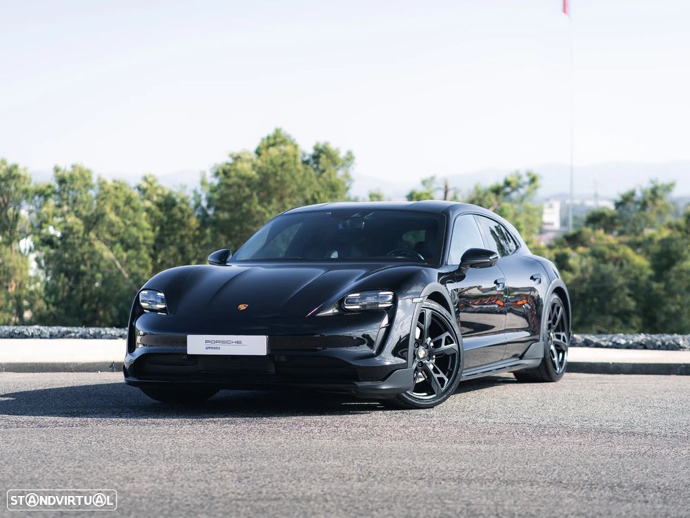 Porsche Taycan Cross Turismo 4 - 2