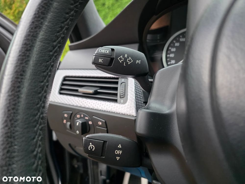 BMW Seria 5 530xi - 23