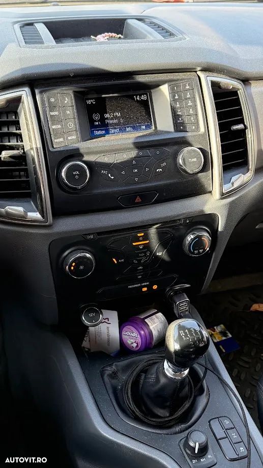 Ford Ranger Pick-Up 2.2 TDCi 4x4 Cabina Dubla XLT - 6