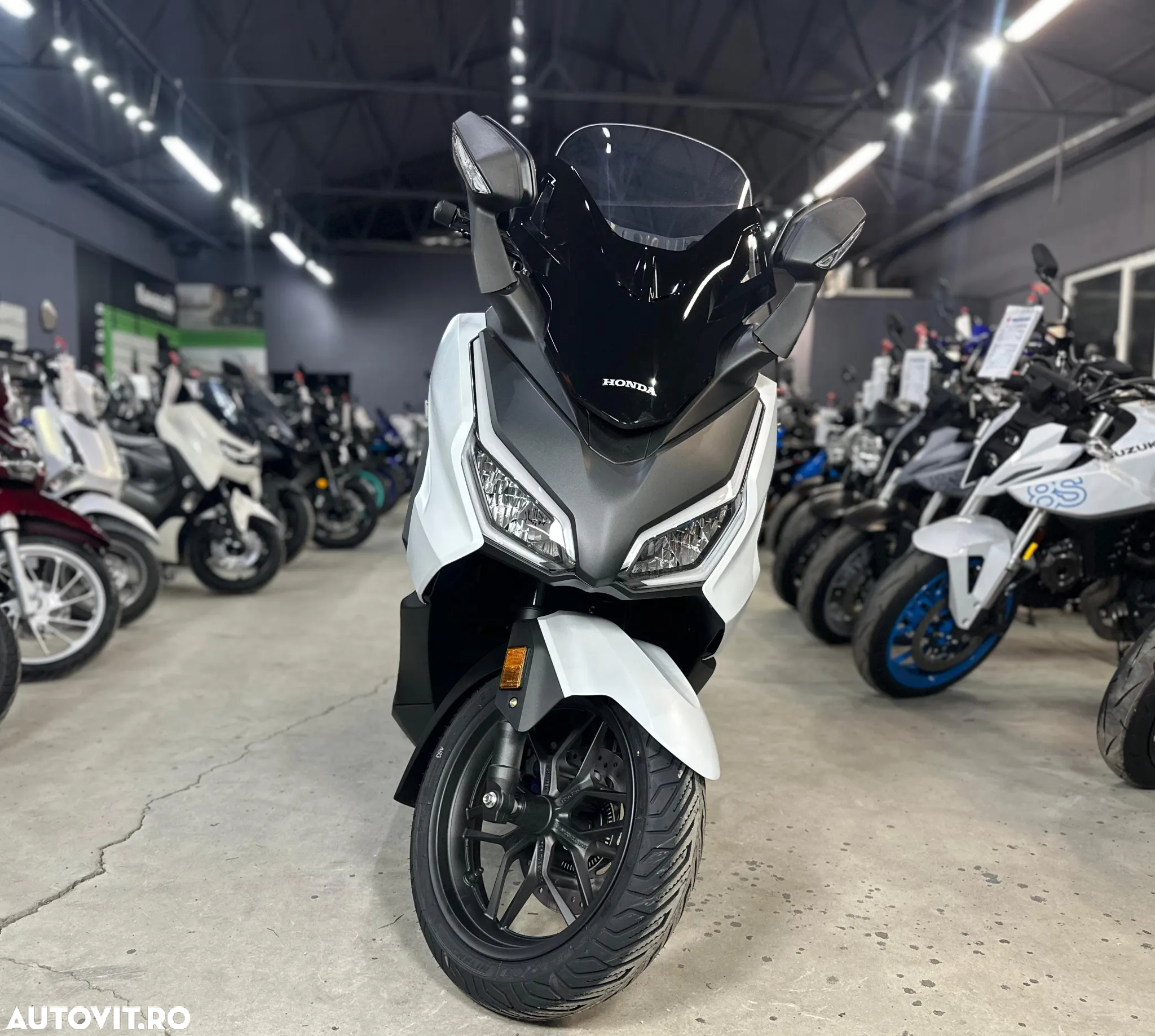 Honda Forza 350 - 6