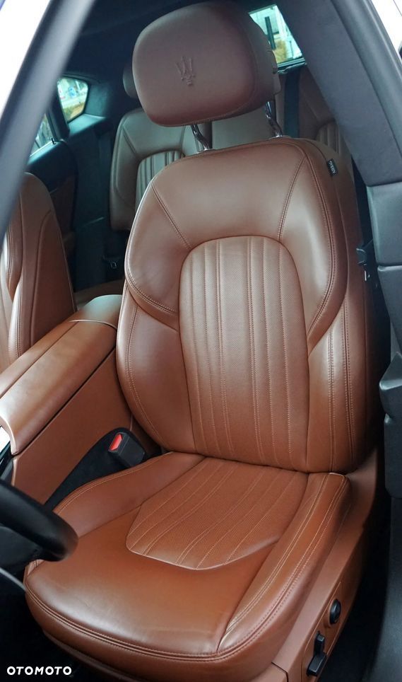 Maserati Levante S Granlusso - 16