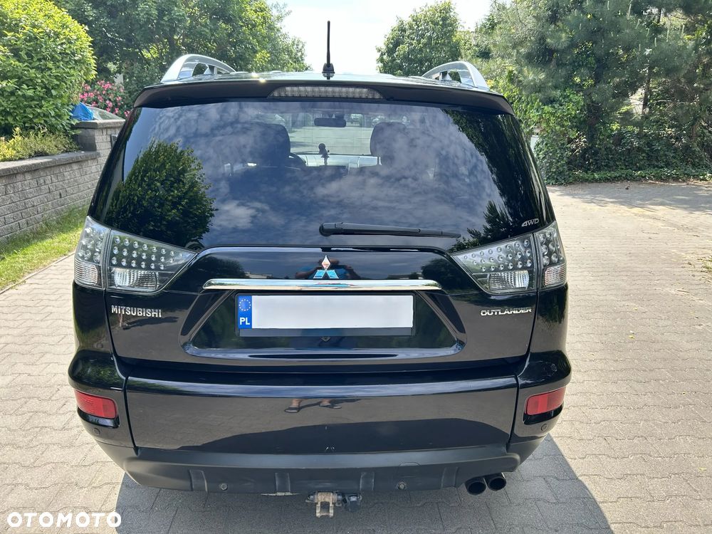 Mitsubishi Outlander 2.0 DID Intense + - 4