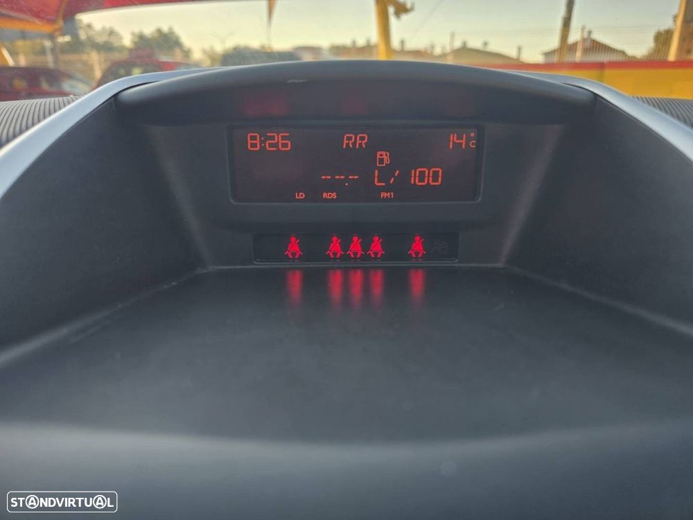 Peugeot 207 1.4 VTi Active - 17