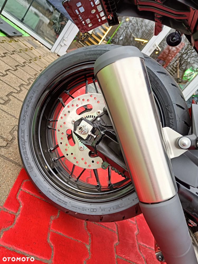 Kawasaki Z 900 RS - 19