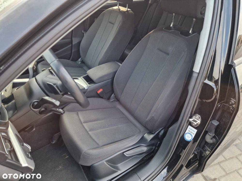 Audi A4 Avant 35 TDI S tronic - 12