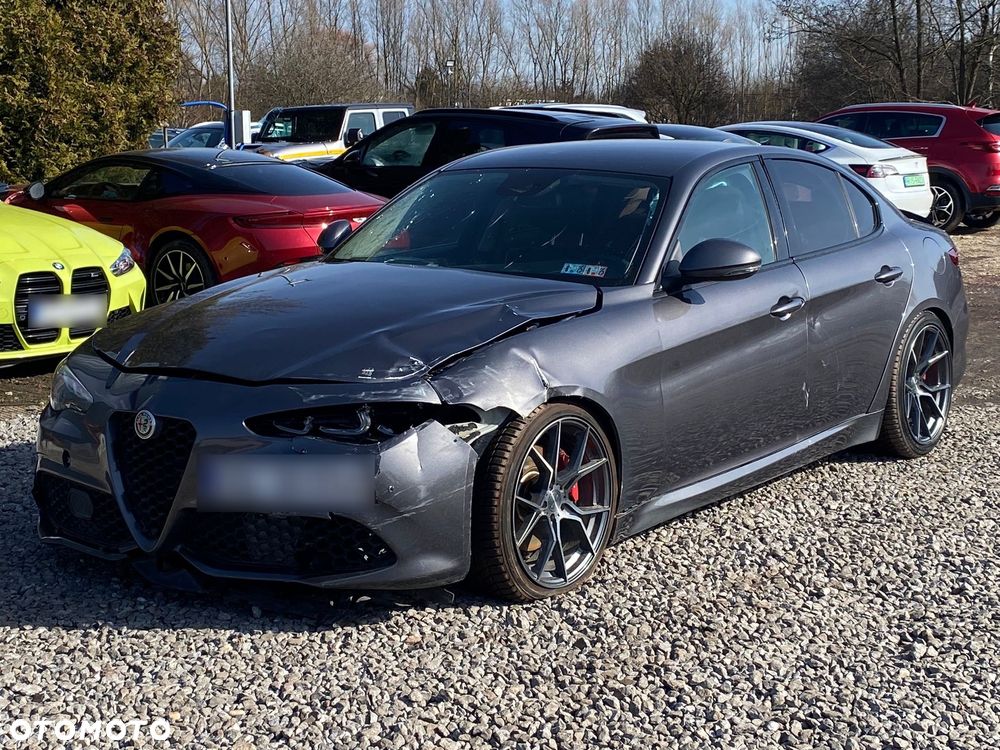 Alfa Romeo Giulia - 13