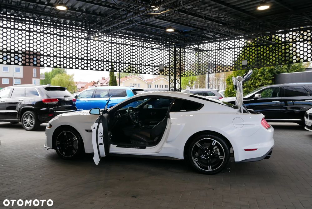 Ford Mustang - 6