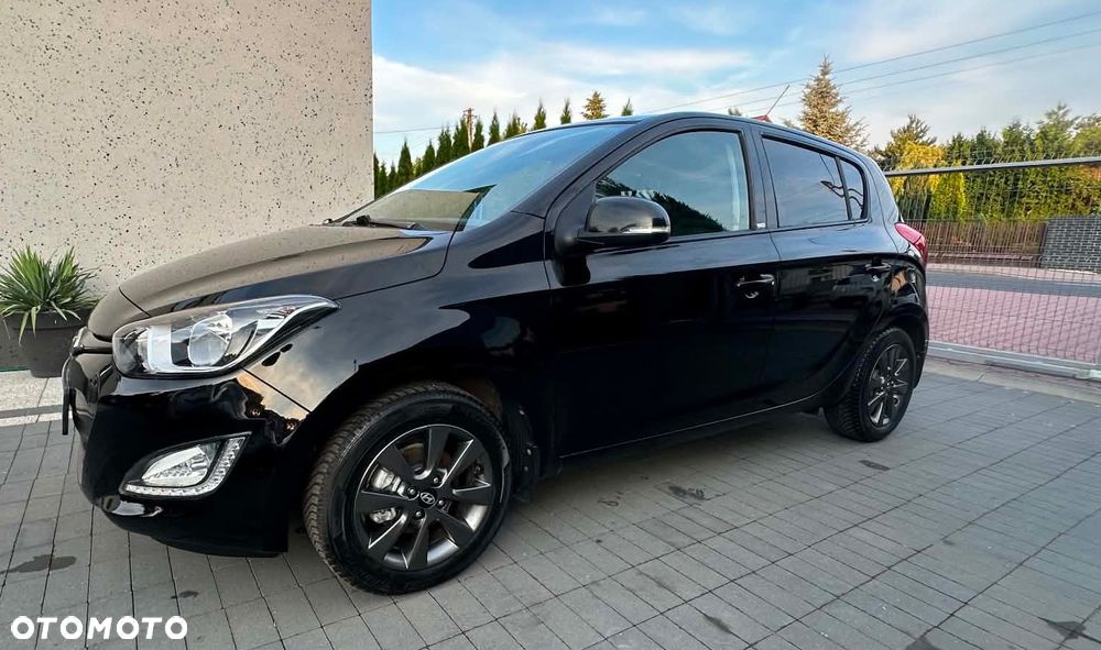 Hyundai i20 1.25 Wersja Jubileuszowa - 17