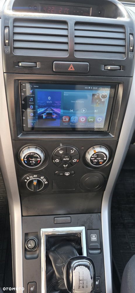 Suzuki Grand Vitara 2.0 - 9