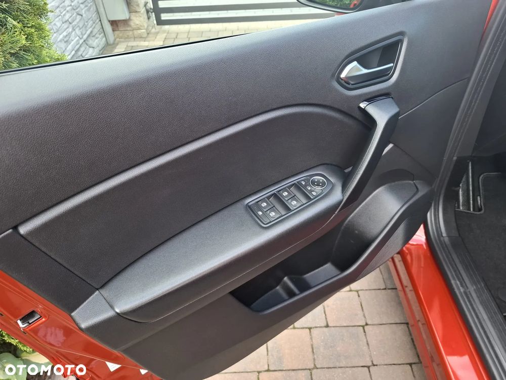 Renault Captur - 22