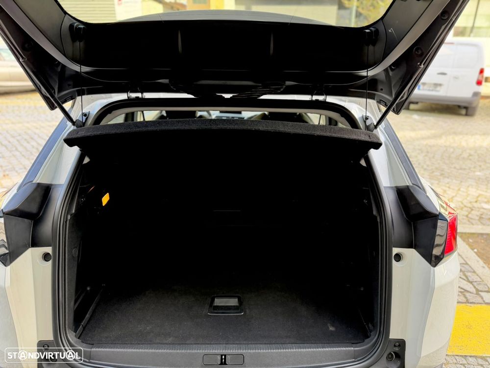 Peugeot 3008 1.5 BlueHDi Allure - 24