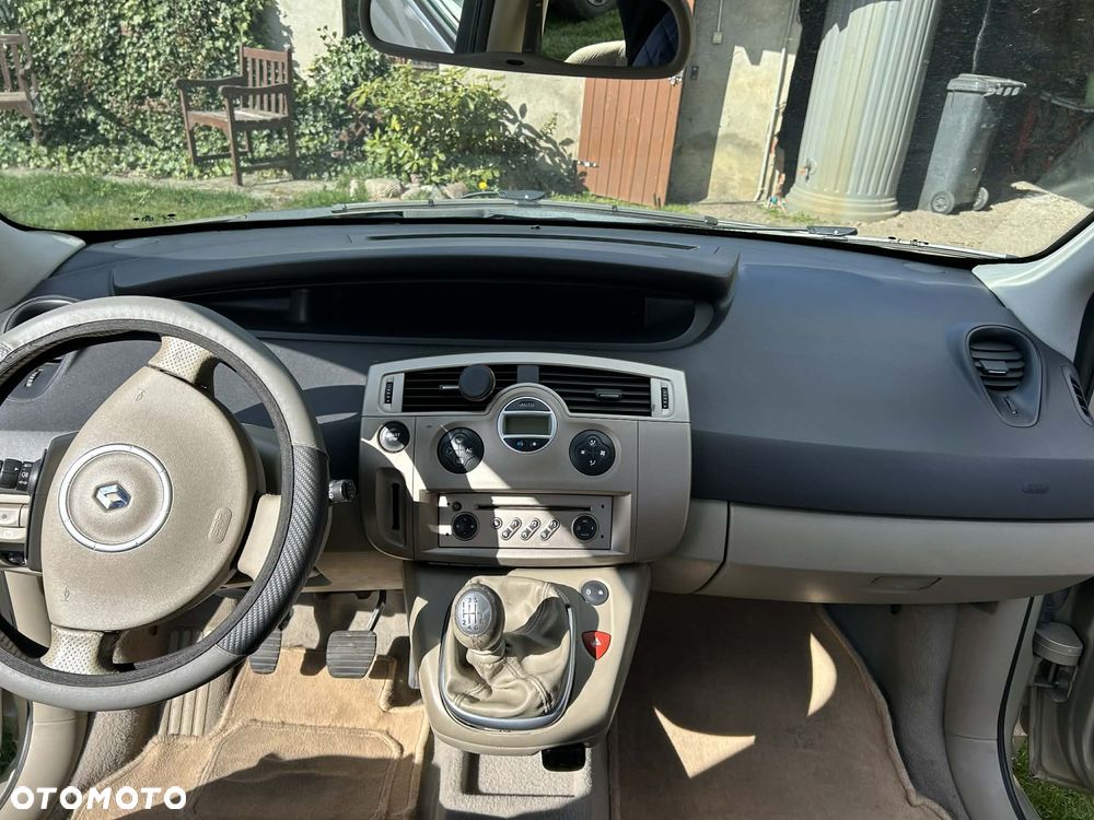 Renault Grand Scenic Gr 1.9 dCi Alize - 20