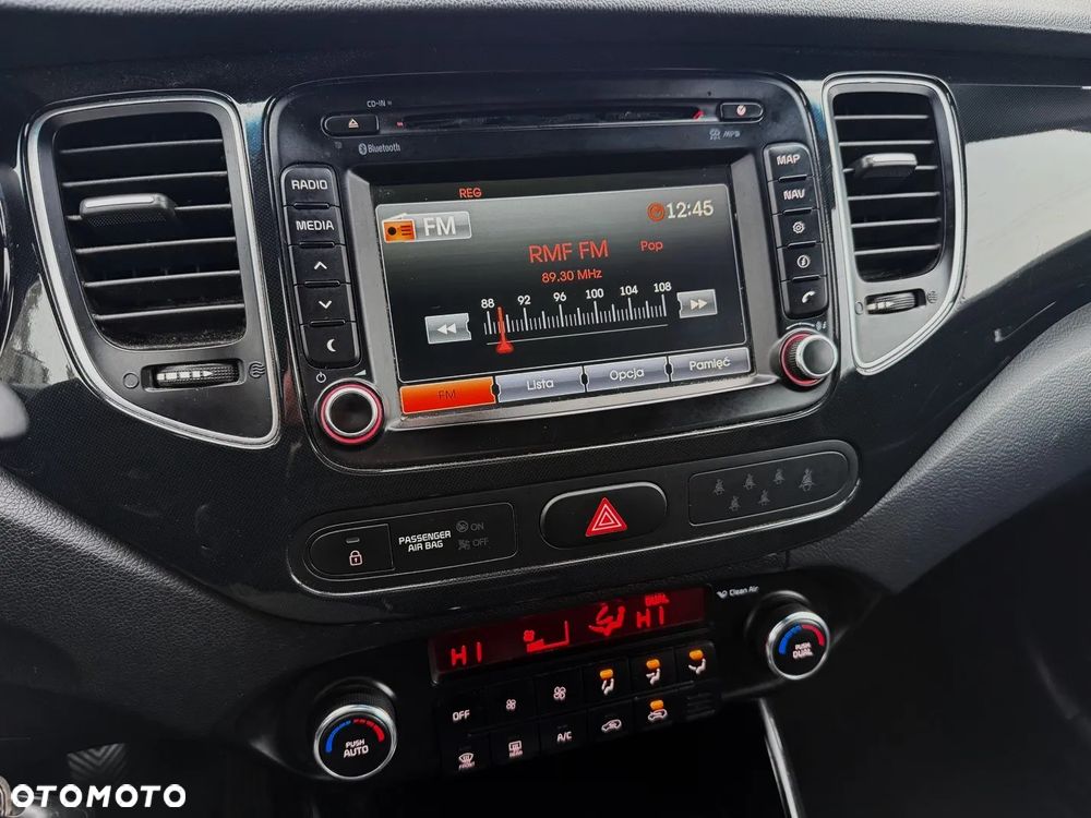 Kia Carens 1.7 CRDi 115 Dream-Team Edition - 16