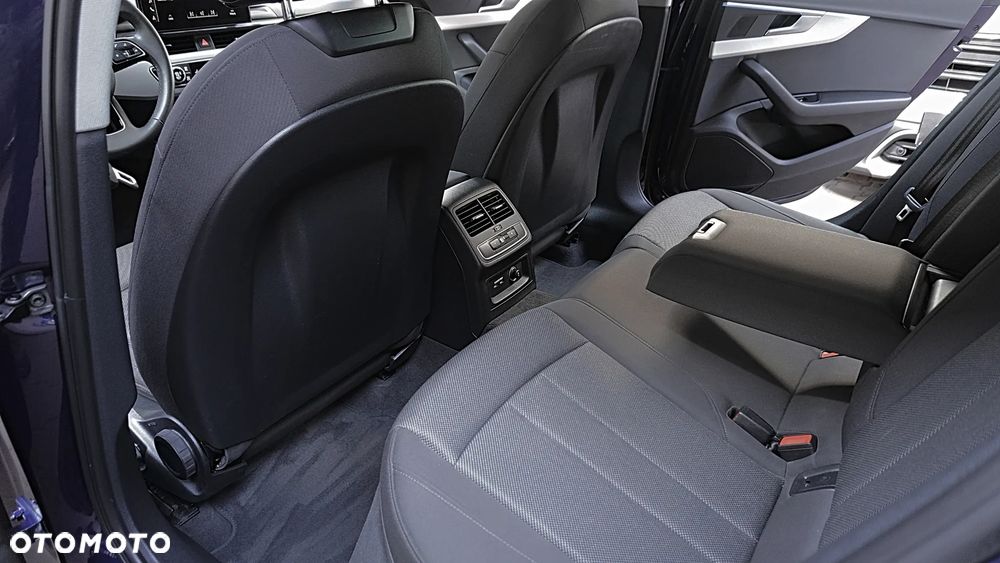 Audi A4 Avant - 16