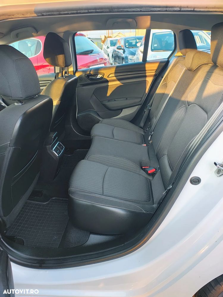 Renault Megane dCi 95 FAP Paris Business - 22