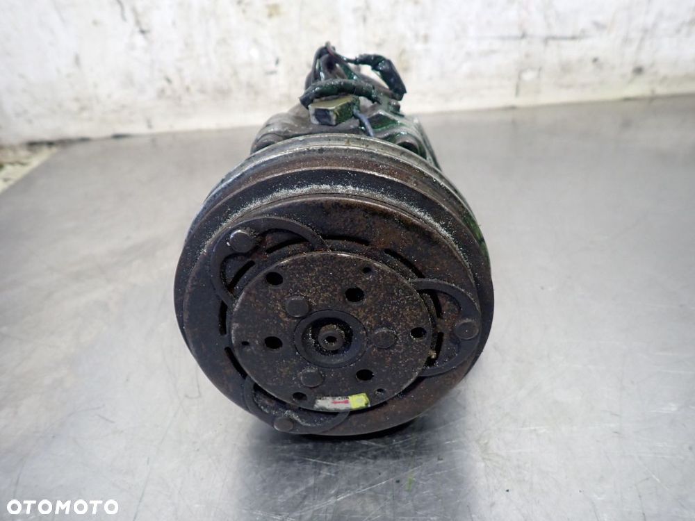 SPRĘŻARKA KLIMATYZACJI BMW E34 645283904680 - 2
