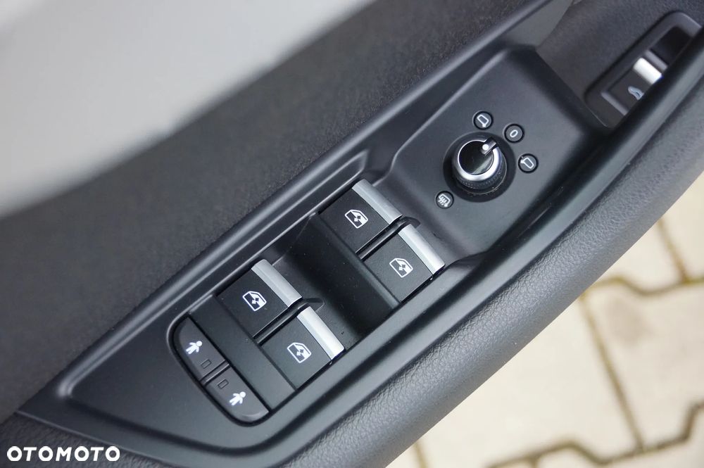 Audi A4 Allroad 2.0 TDI Quattro S tronic - 25